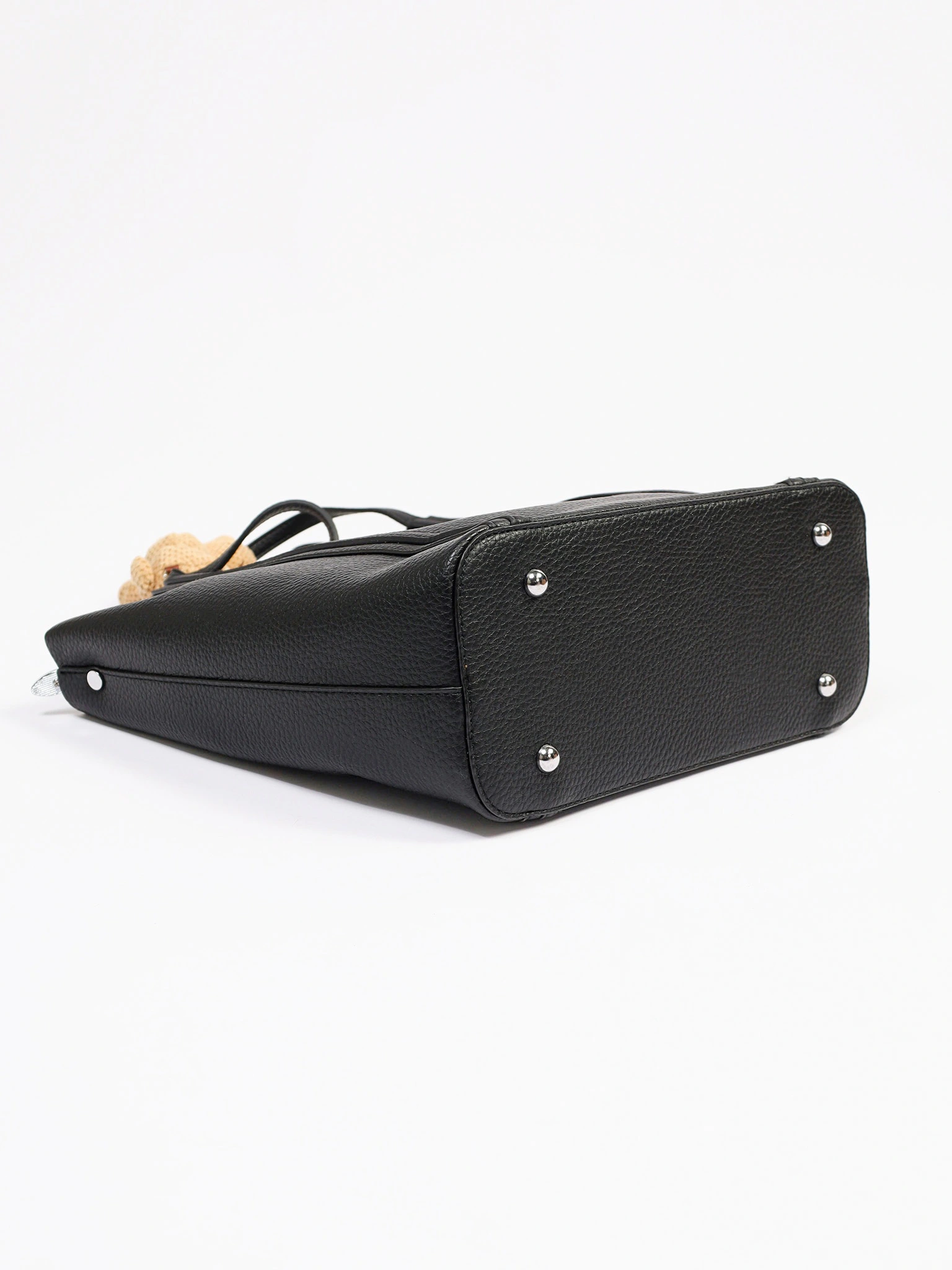 Сумка-тоут с плоскими ручками с брелком-медвежонок в ассортименте